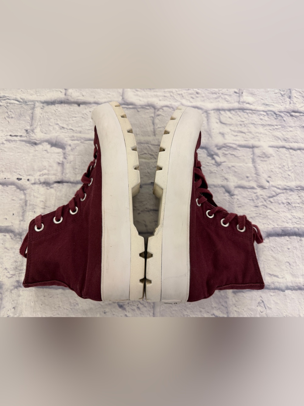 Converse Chuck Taylor All Star Platform Lug Sneakers ladies sz 7.5 Burgundy. - Picture 3 of 6